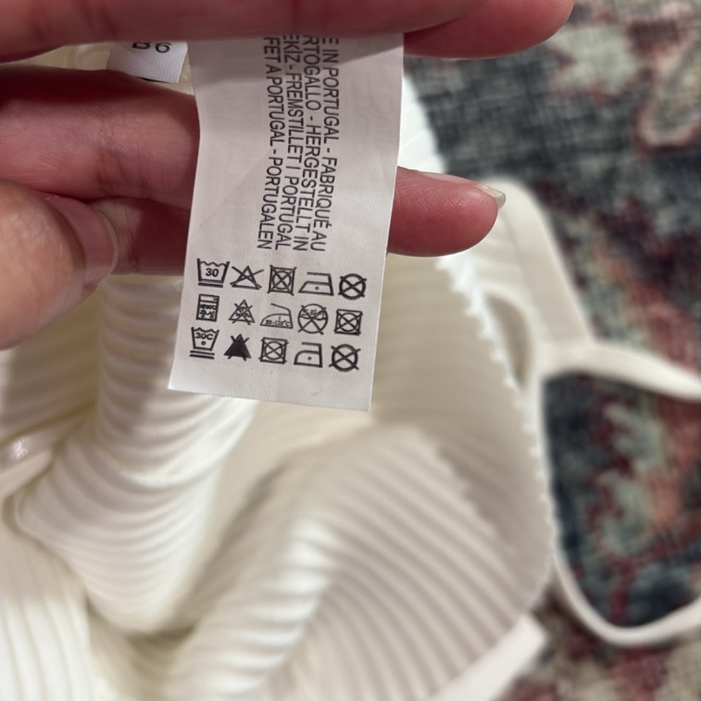Zara | Ribbed Asymmetrical Top | Small - Picture 6 of 8